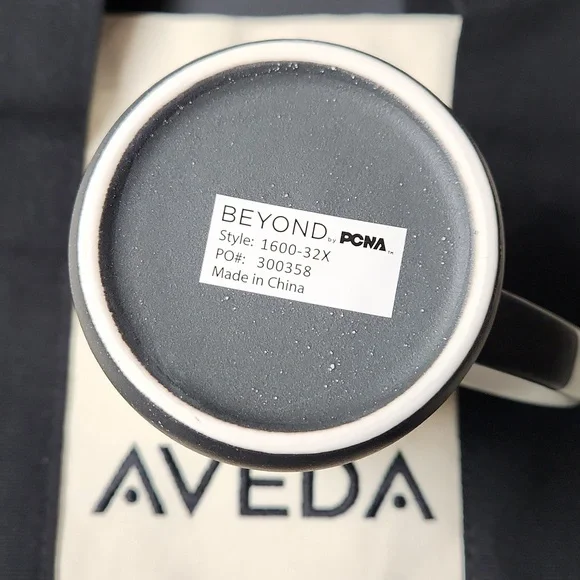 AVEDA Tote and Ceramic Mug set, Unused Limited Edition Set NWT